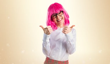 başparmak ile öğrenci kız