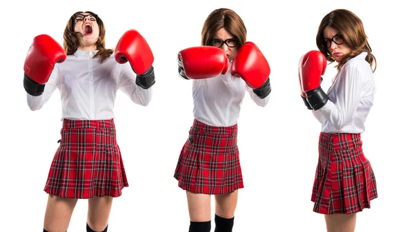 Estudante menina com luvas de boxe — Fotografia de Stock