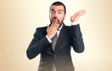 İşadamı sürpriz jest yapıyor