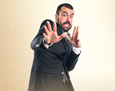 Adam izole arka plan