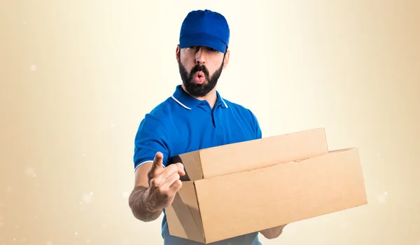 Hombre sobre fondo aislado — Foto de Stock