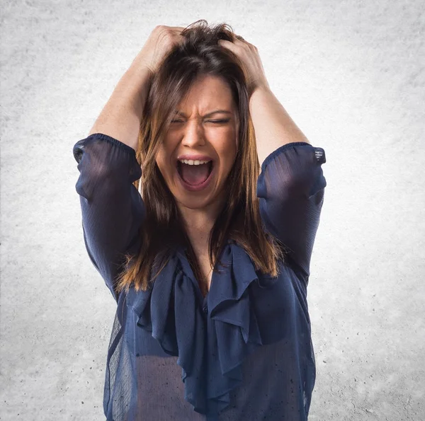 Jong meisje dansen op geïsoleerde achtergrond — Stockfoto