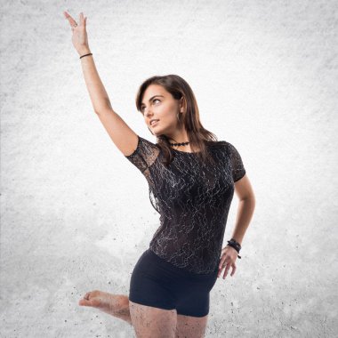 Klasik dansı yapan genç kız