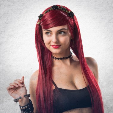 Genç Kızıl saçlı kız poz