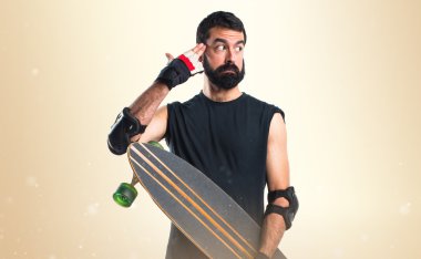 İntihar jest yapma patenci