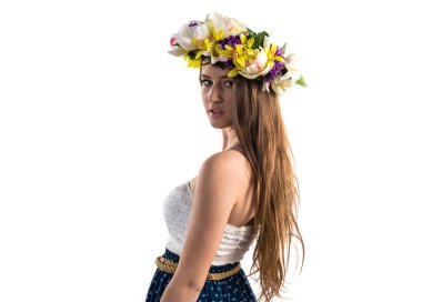 Çiçeklerin taç kadınla modeli