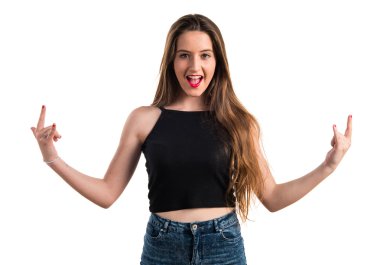 Genç kız boynuz jest yapma