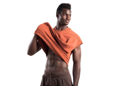 Studio poz yakışıklı zenci