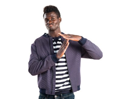 Siyah adam saat hareketi yapma