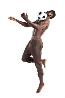 siyah adam futbol oynama