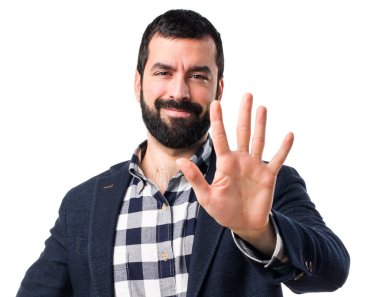 Esmer yakışıklı poz