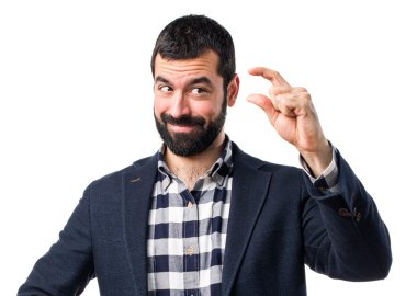 Esmer yakışıklı poz