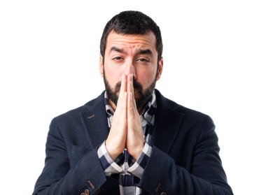 Esmer yakışıklı poz