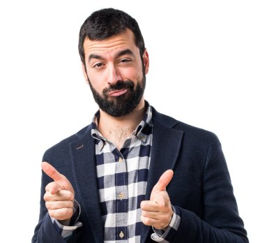 Yakışıklı adam önüne işaret