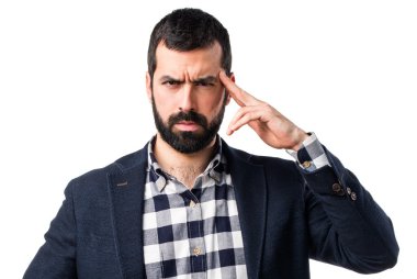 Esmer yakışıklı poz