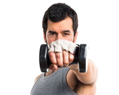 Esmer yakışıklı poz