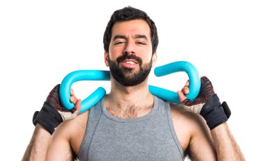 Esmer yakışıklı poz