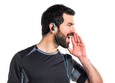 Esmer yakışıklı poz