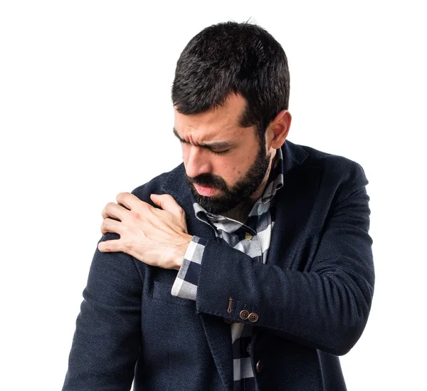 omuz ağrısı olan adam