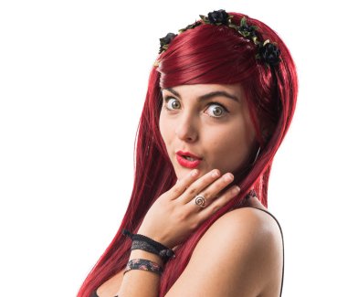 Sürpriz jest yapıyor genç Kızıl saçlı kız