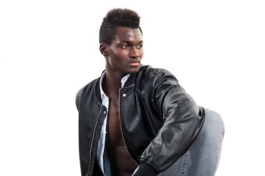 poz yakışıklı zenci