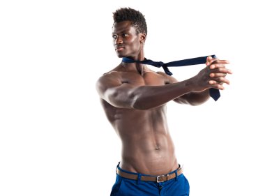 Atletik vücut yakışıklı siyah adam