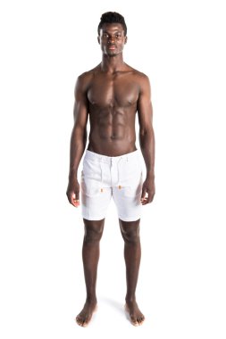 Atletik yakışıklı siyah adam