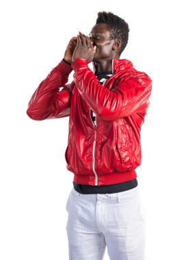 Bağırarak yakışıklı zenci