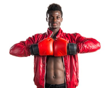 Boks eldivenleri ile siyah adam