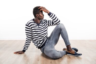 poz yakışıklı zenci