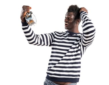 Vintage saat tutan yakışıklı zenci