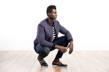 poz yakışıklı zenci