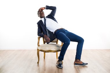 Yakışıklı iş siyah adamı