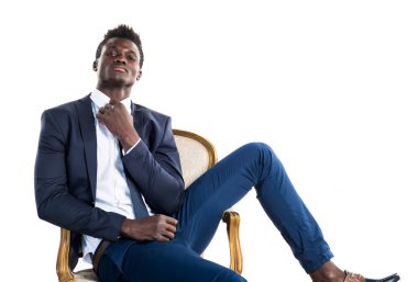 Yakışıklı iş siyah adamı