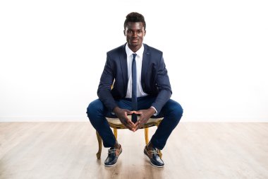 Yakışıklı iş siyah adamı