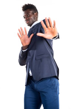 Korkmuş yakışıklı siyah adam