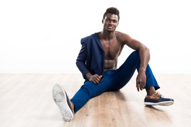 poz yakışıklı zenci