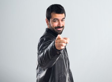 yakışıklı adam izole arka plan