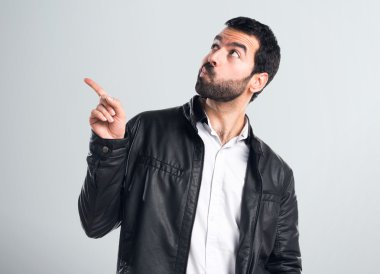 yakışıklı adam izole arka plan