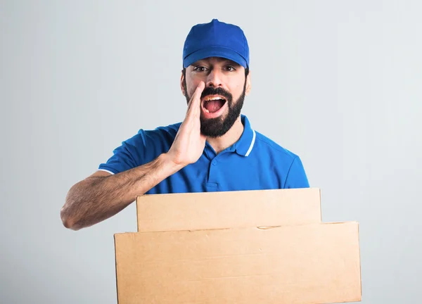 Bonito homem sobre fundo isolado — Fotografia de Stock