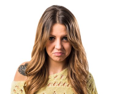 Genç kız izole arka plan üzerinde