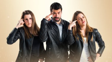 Deli jest yapma arkadaşlar