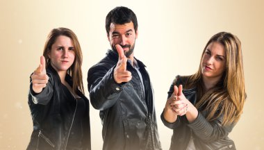 Silah jest yapma arkadaşlar