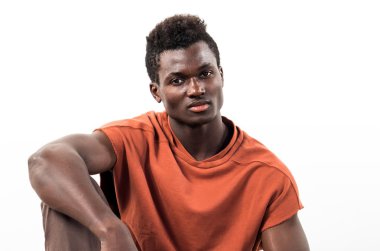 poz yakışıklı zenci