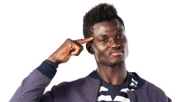 Yakışıklı siyah adam deli jest yapma