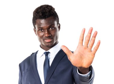 Yakışıklı siyah adam beş sayma