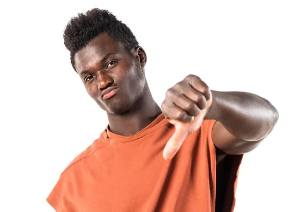 Bonito homem negro fazendo mau sinal — Fotografia de Stock