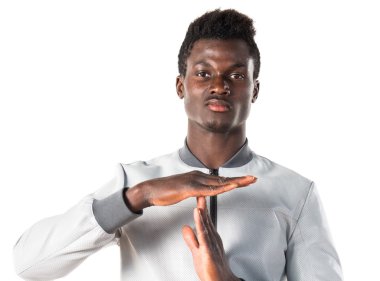 Siyah adam saat hareketi yapma