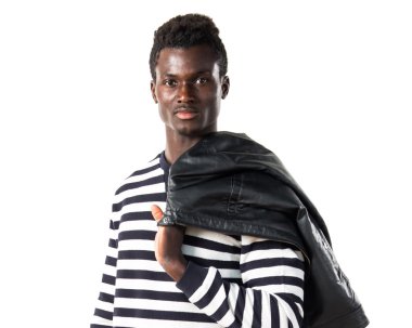 Siyah adamla yakışıklı deri ceket