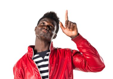 Yukarı dönük yakışıklı zenci